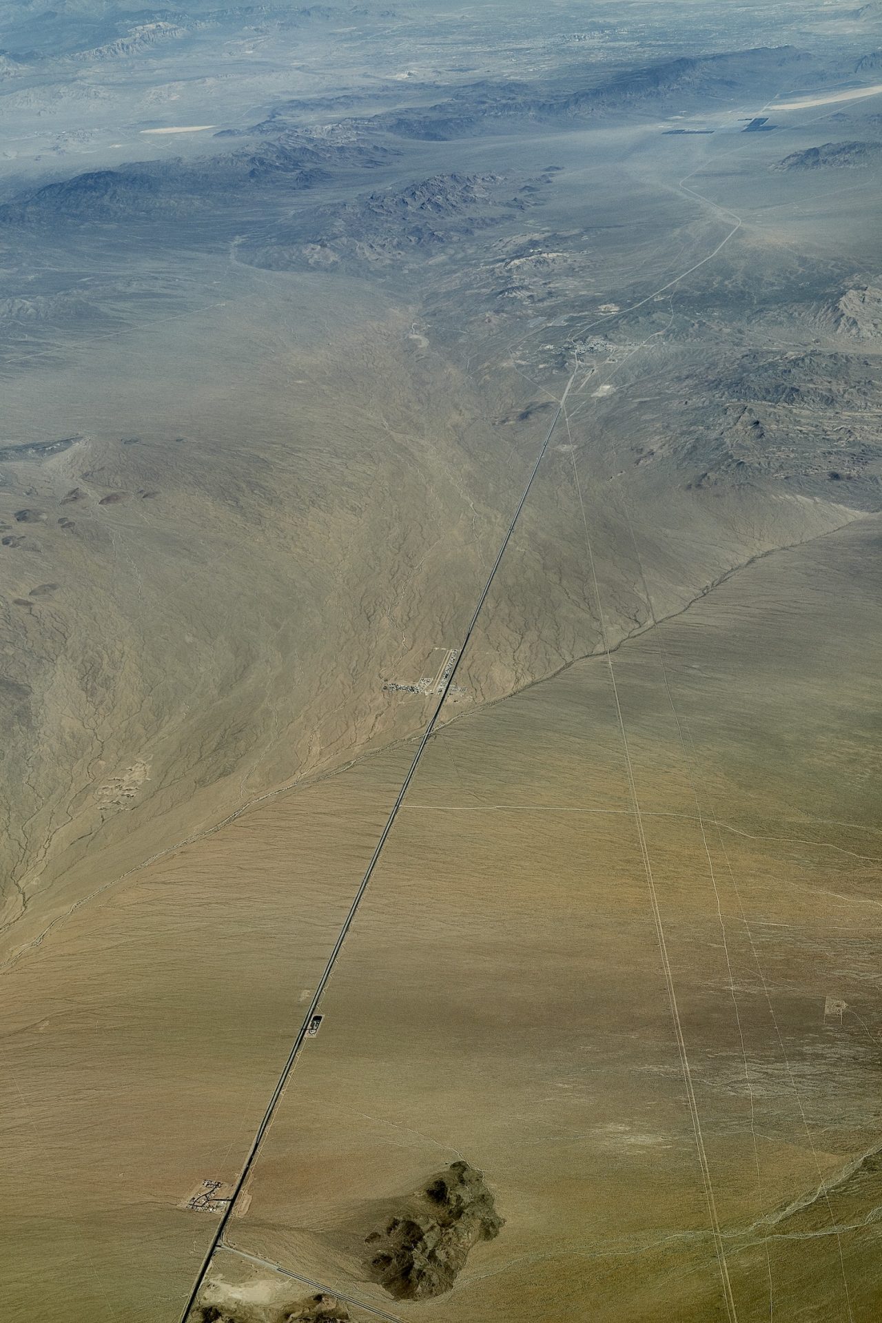 Balance / Luis Mora (English)